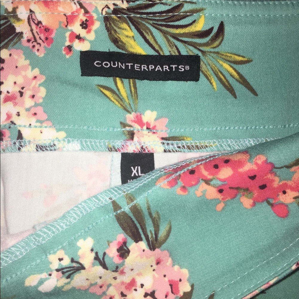 Counterparts Scalloped Hem Tropical Print Stretch Shorts NWT - Picture 4 of 7